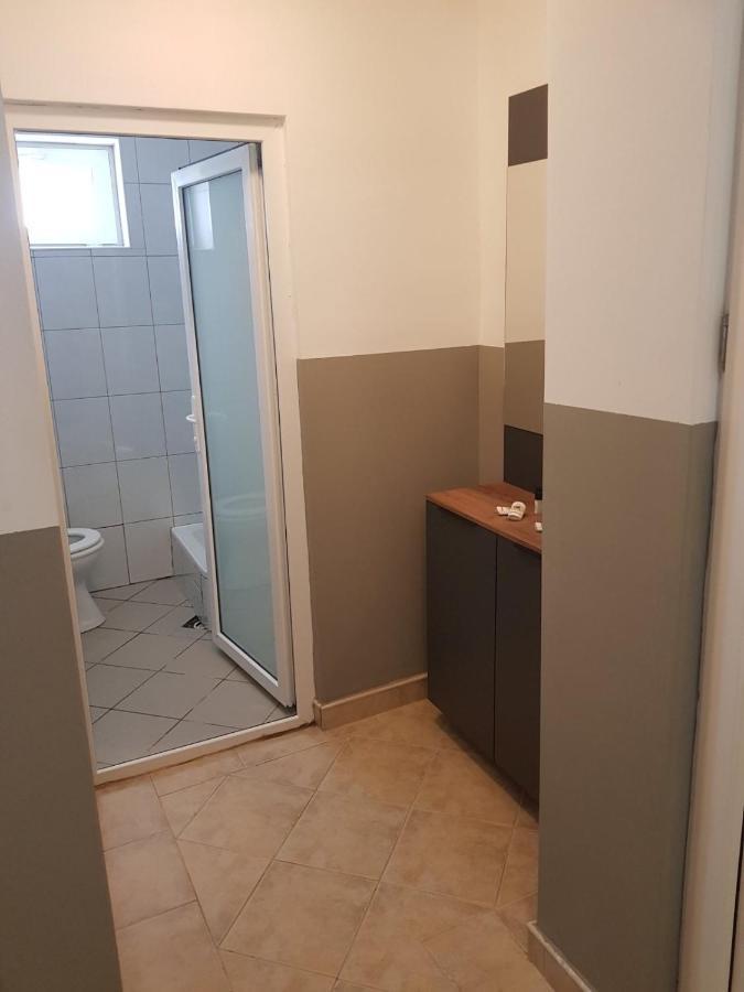 Fuk-tak's bungalow Dojran Bagian luar foto