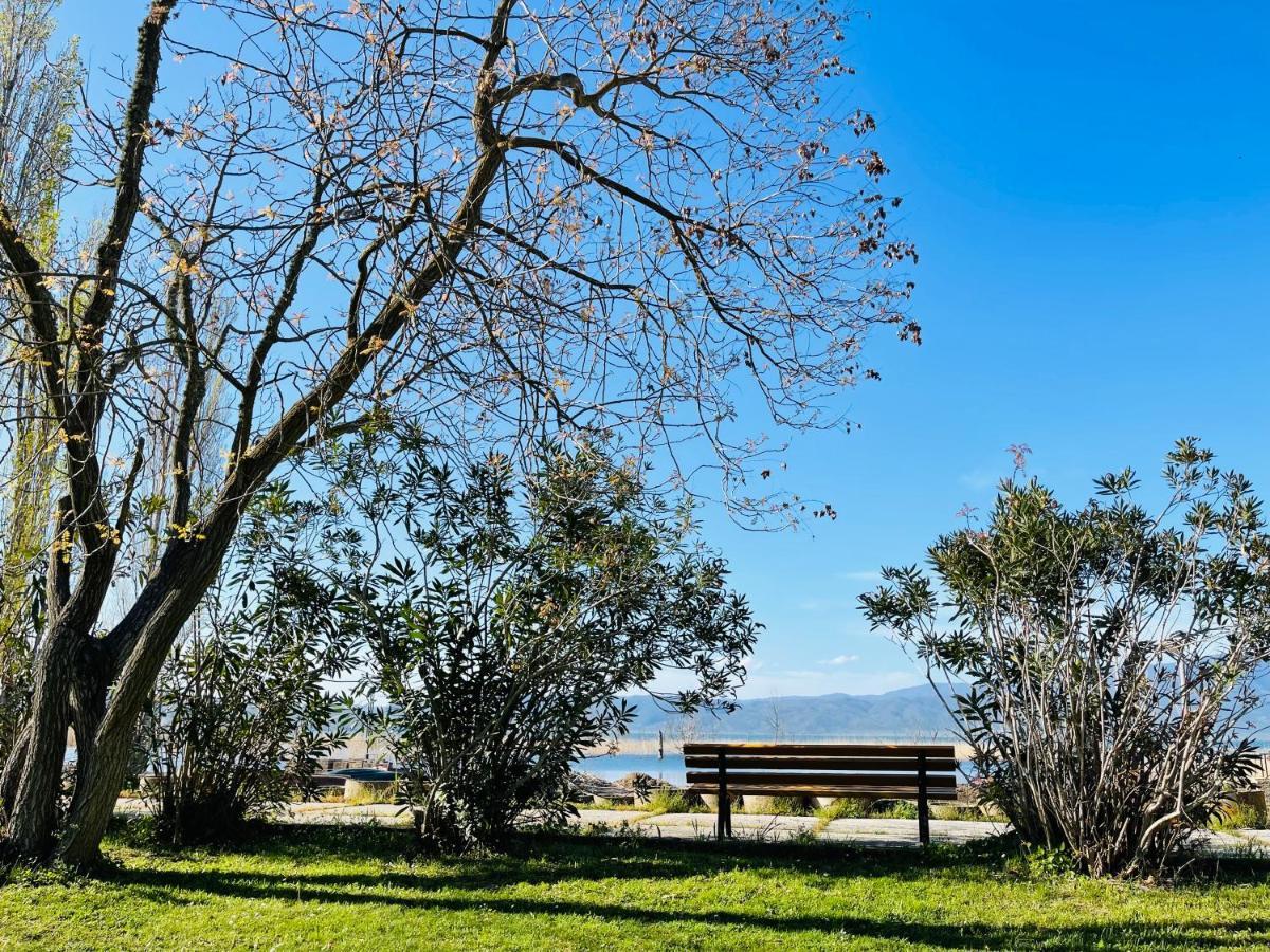 Fuk-tak's bungalow Dojran Bagian luar foto