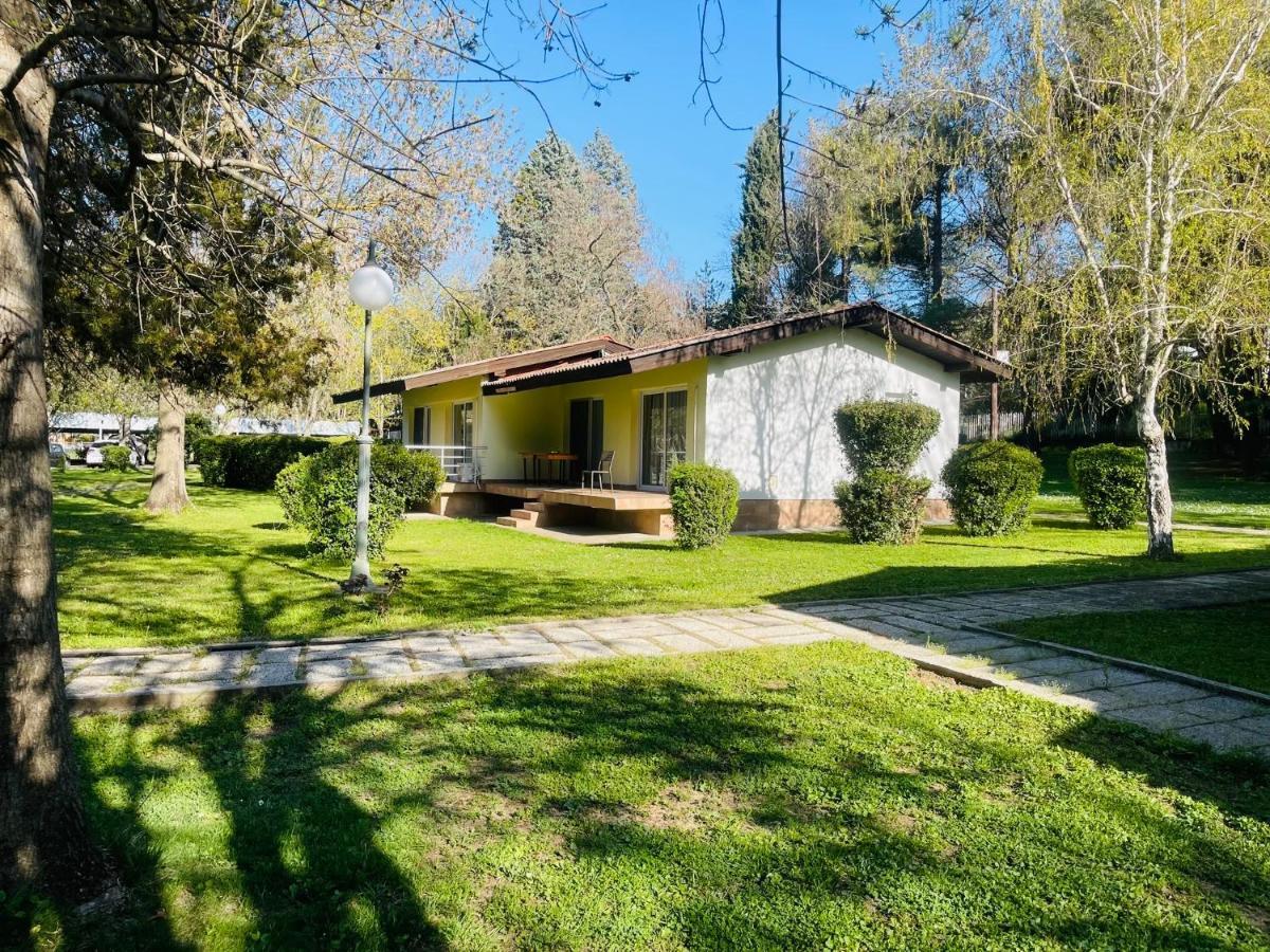 Fuk-tak's bungalow Dojran Bagian luar foto